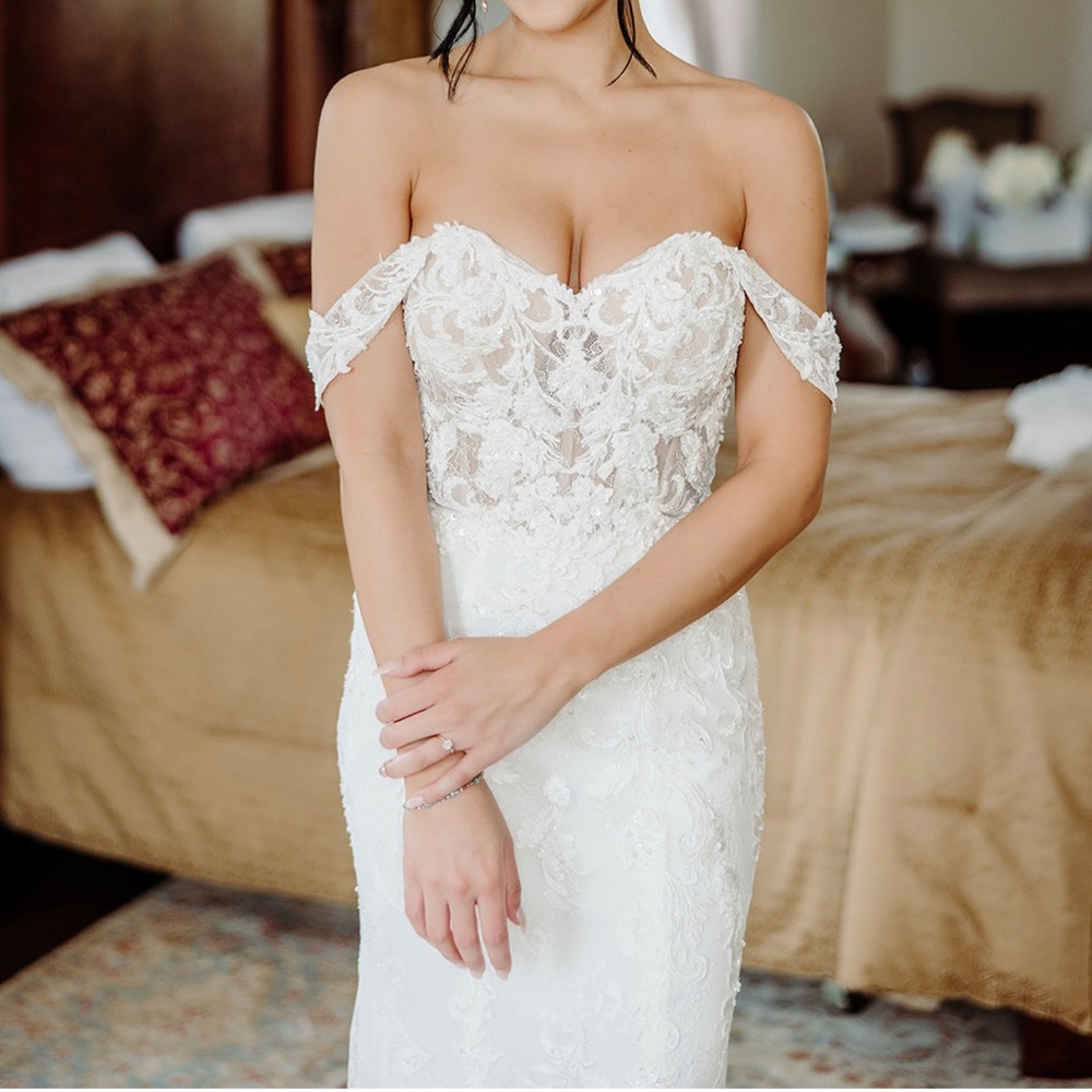Wedding Dress - Picture 3 of 6